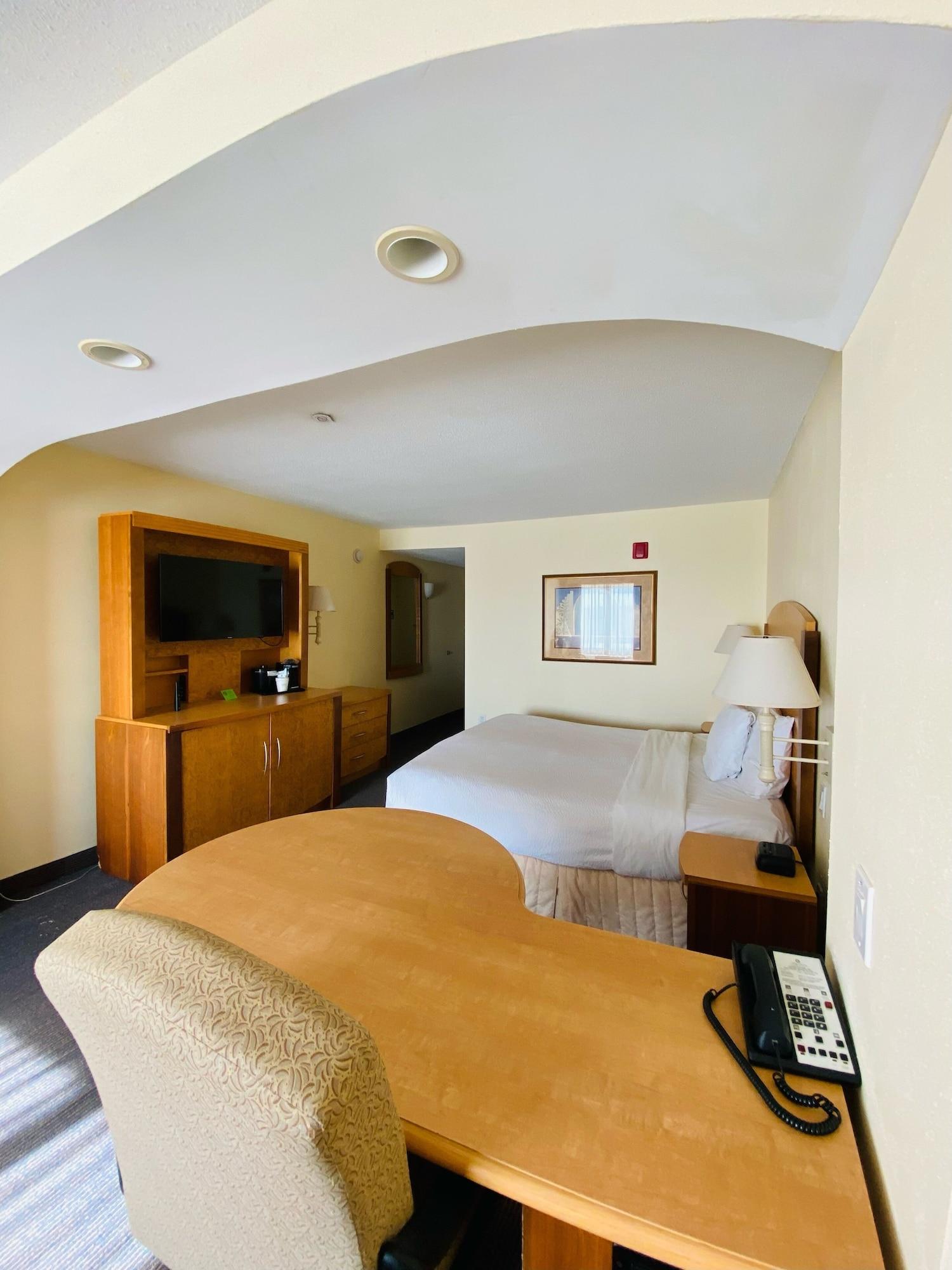 La Quinta By Wyndham Islip - Macarthur Airport Bohemia Bagian luar foto