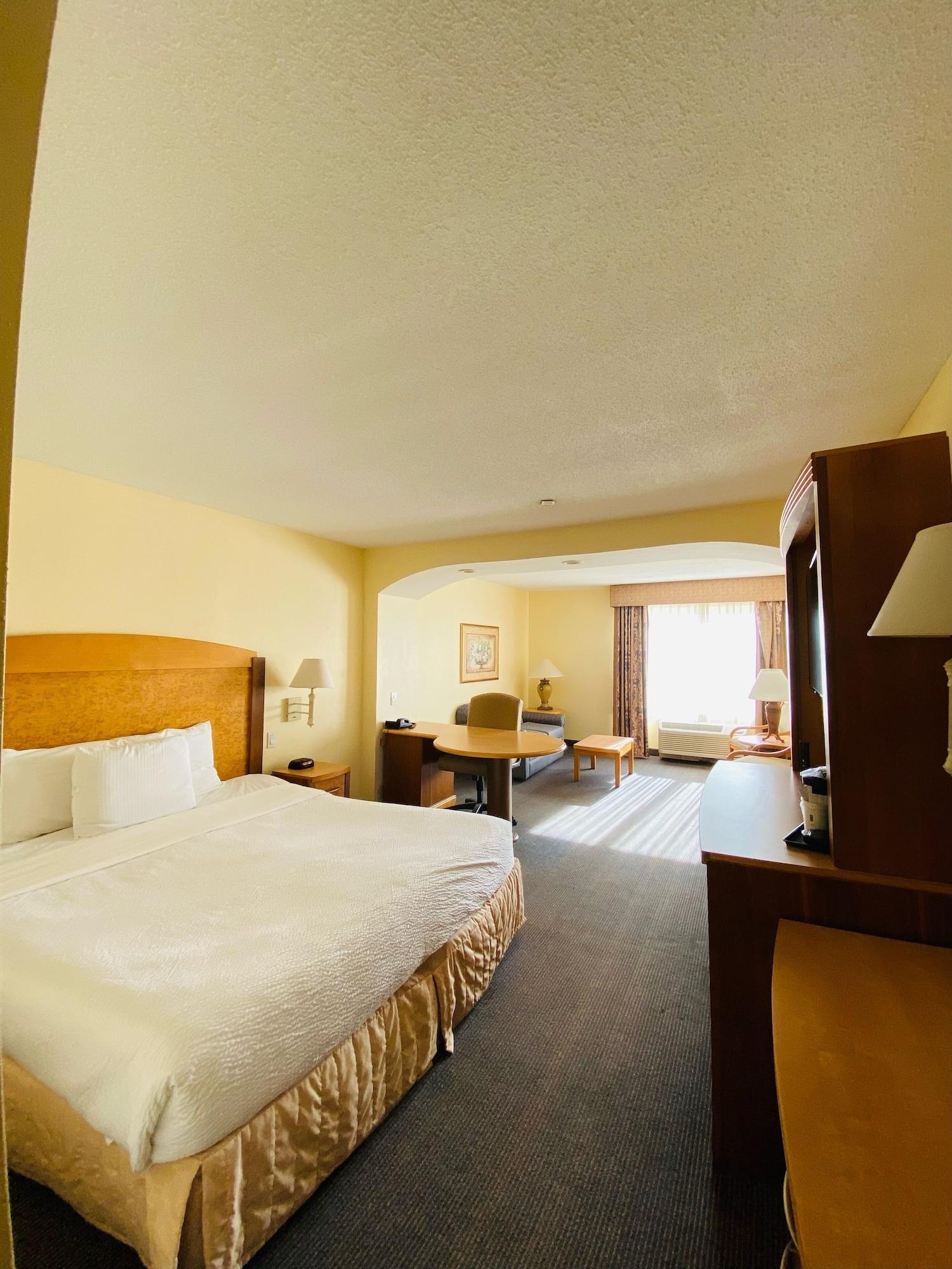 La Quinta By Wyndham Islip - Macarthur Airport Bohemia Bagian luar foto
