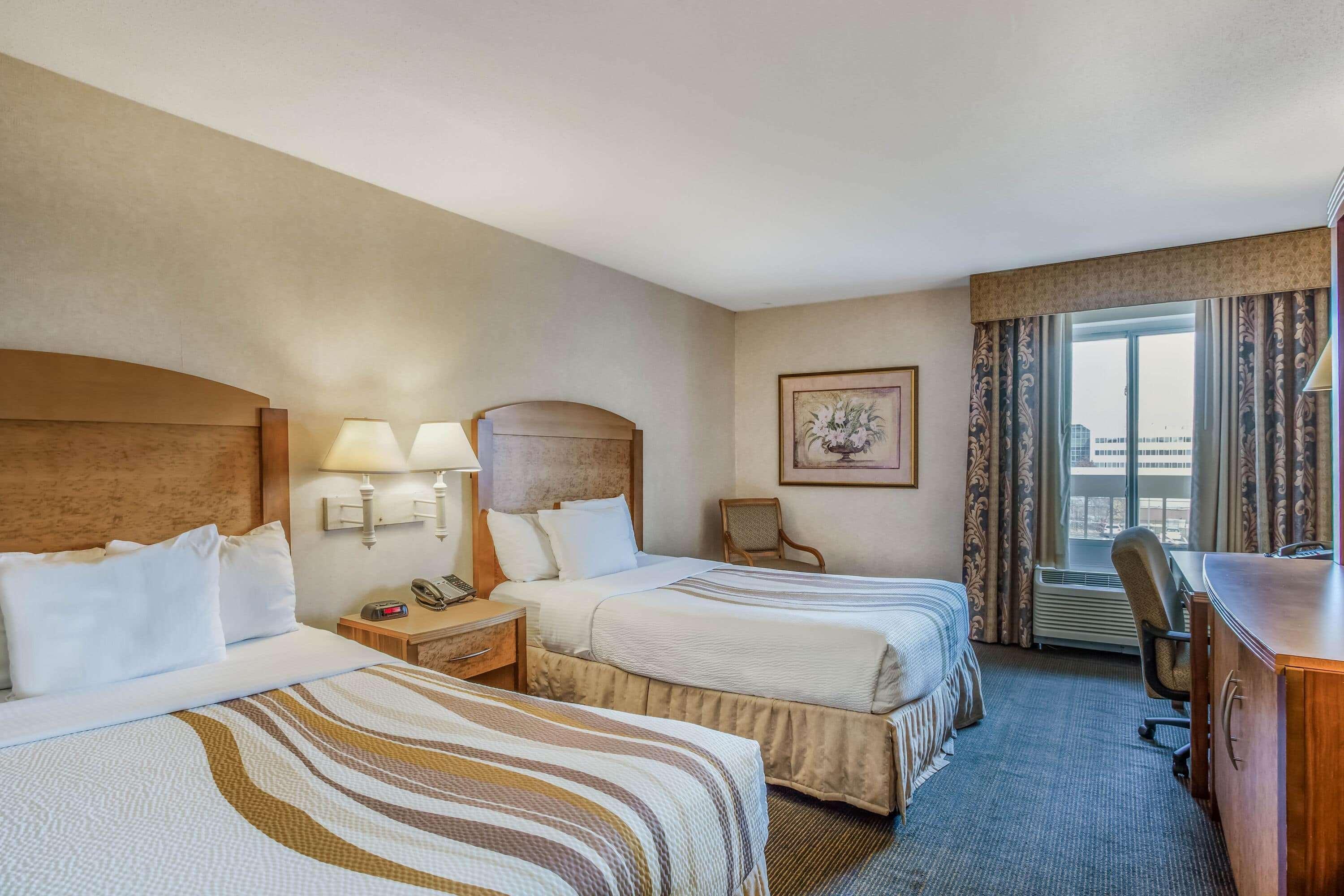 La Quinta By Wyndham Islip - Macarthur Airport Bohemia Bagian luar foto