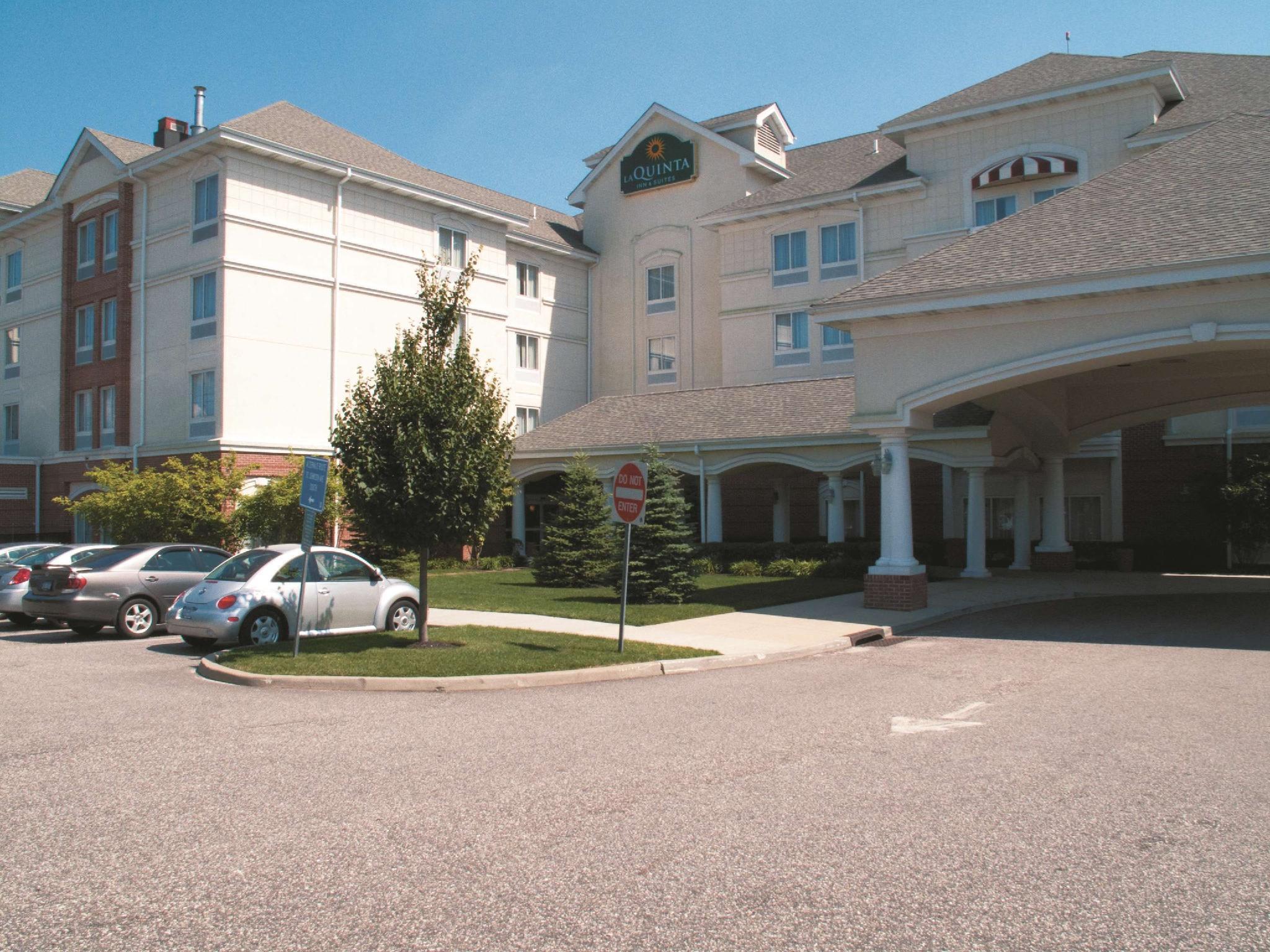 La Quinta By Wyndham Islip - Macarthur Airport Bohemia Bagian luar foto
